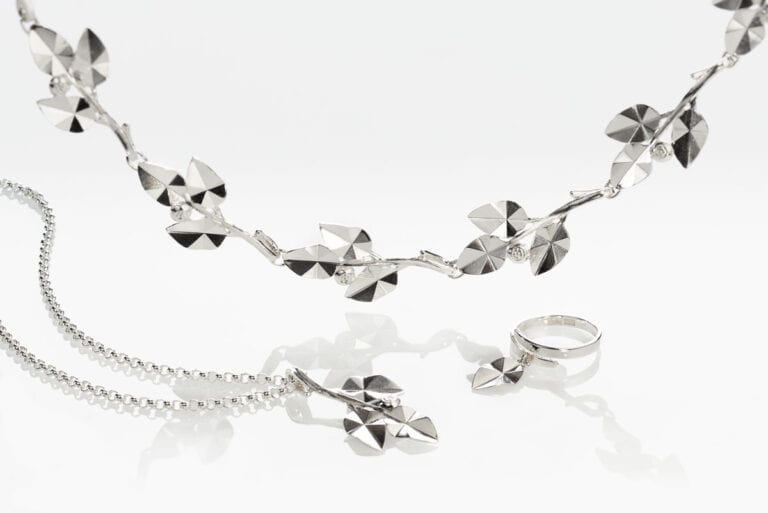 Vuoden koru 2021 elämäntie Silja Riihola KaunisJewelleryDesign