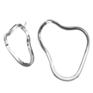 Asymmetrical-korvakorut