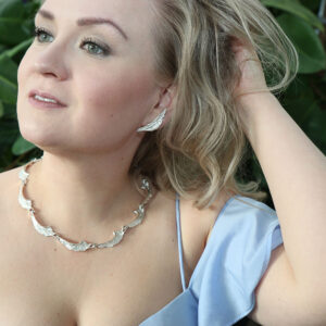 Freezing February kaulakoru