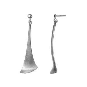 Song in Silver -korvakorut, Hopeiset roikkuvat korvakorut, tehty Suomessa