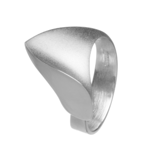 iso vintage-henkisen sormus hopeaa