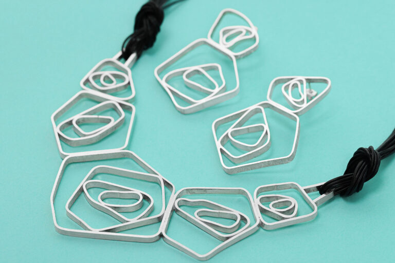 Rosa-Hanna-Mangstrom-Vuoden-koru-2023-finalisti-minttutausta-9