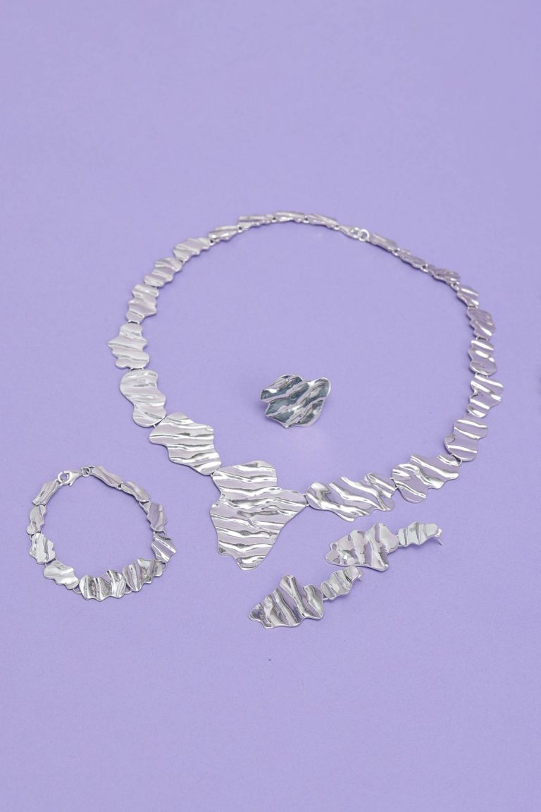 Virve Inget Lumen Polut, Vuoden koru 2025 -finalisti, kuva Jules & Beryl, Ellina Noronen 2